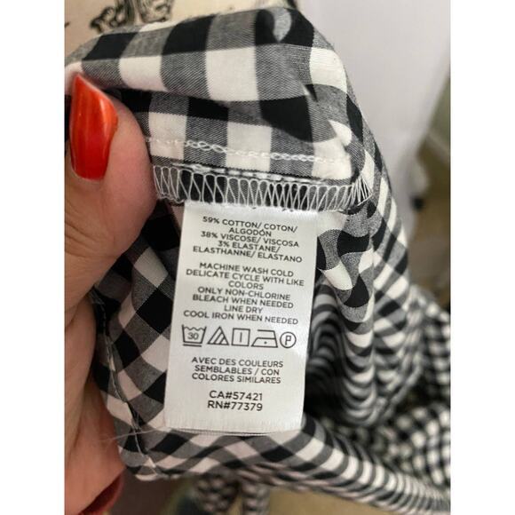 Ann Taylor Black & White Gingham Button Up Blouse with Ruffle Collar Small - Picture 7 of 9